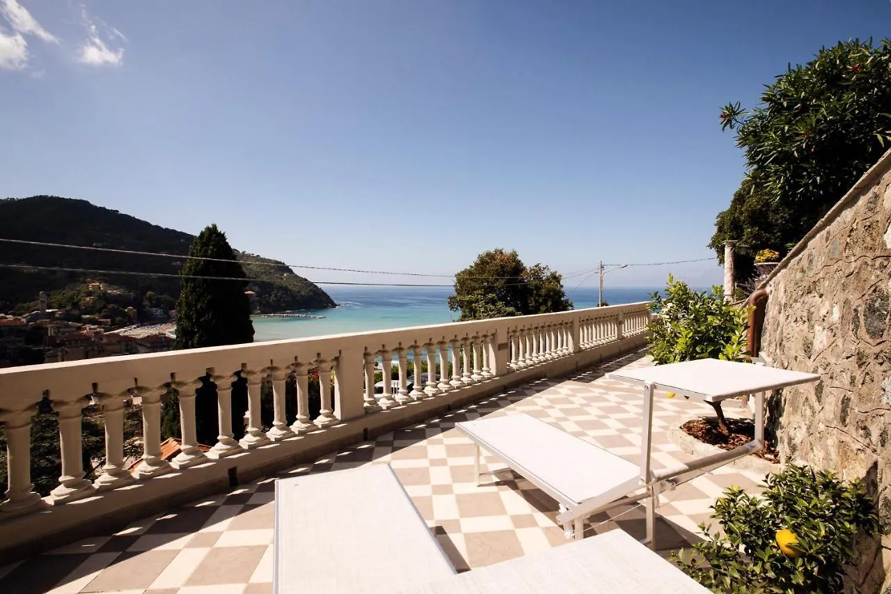 Bellevue - Rooms & Suites Levanto 0*,