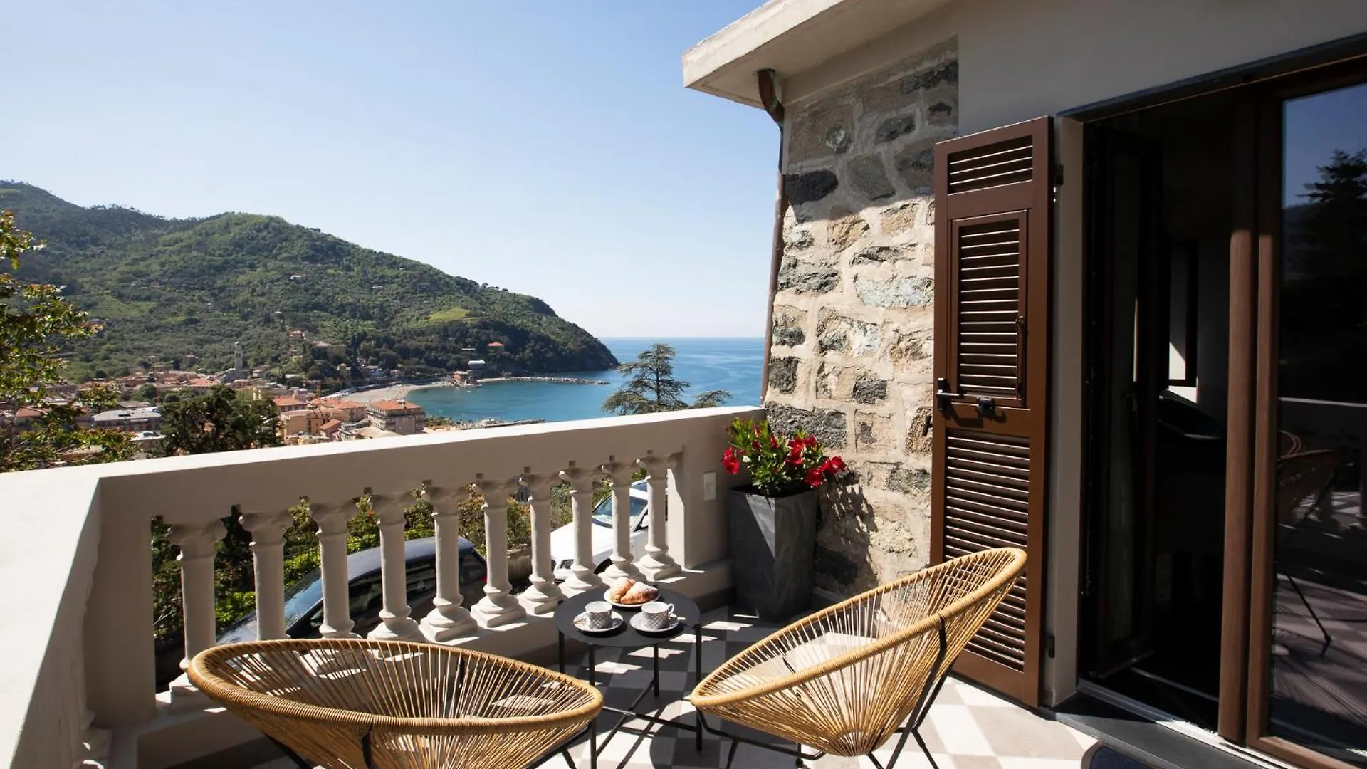 Bellevue - Rooms & Suites Levanto 0*,  Italia